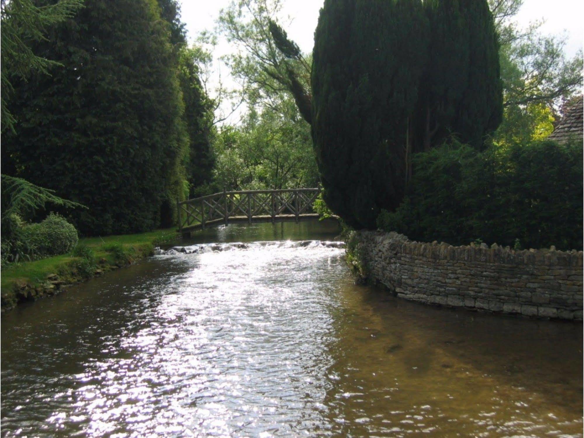 The Mousetrap Inn Bourton-on-the-Water Exterior photo